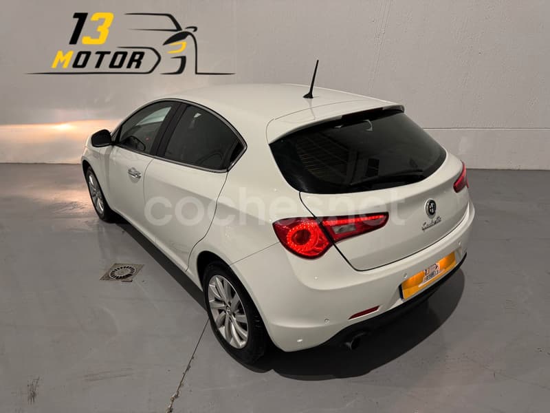 ALFA ROMEO Giulietta — foto 12