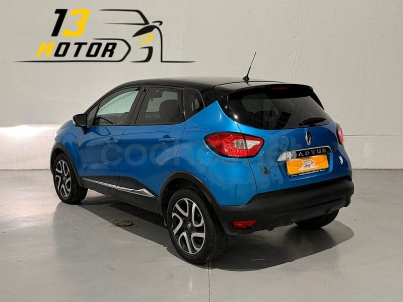 RENAULT Captur — foto 4