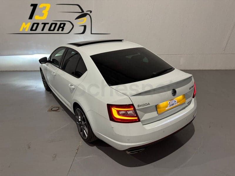 SKODA Octavia — foto 13