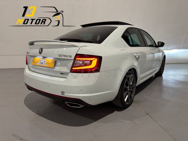 SKODA Octavia — foto 16