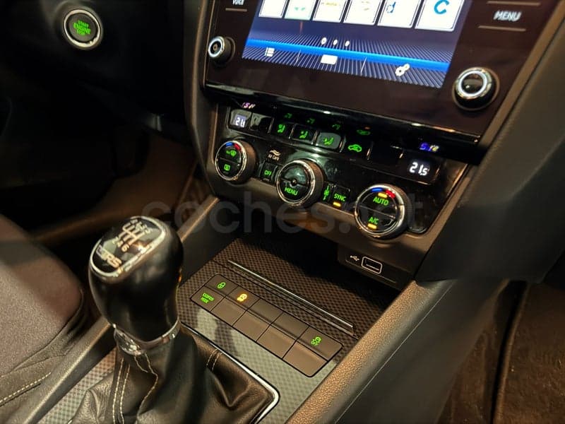 SKODA Octavia — foto 22