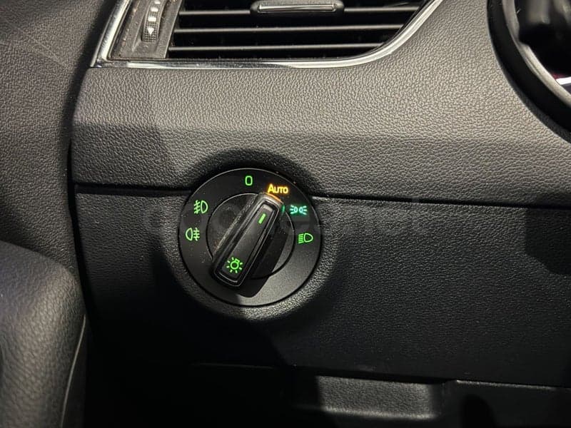 SKODA Octavia — foto 27