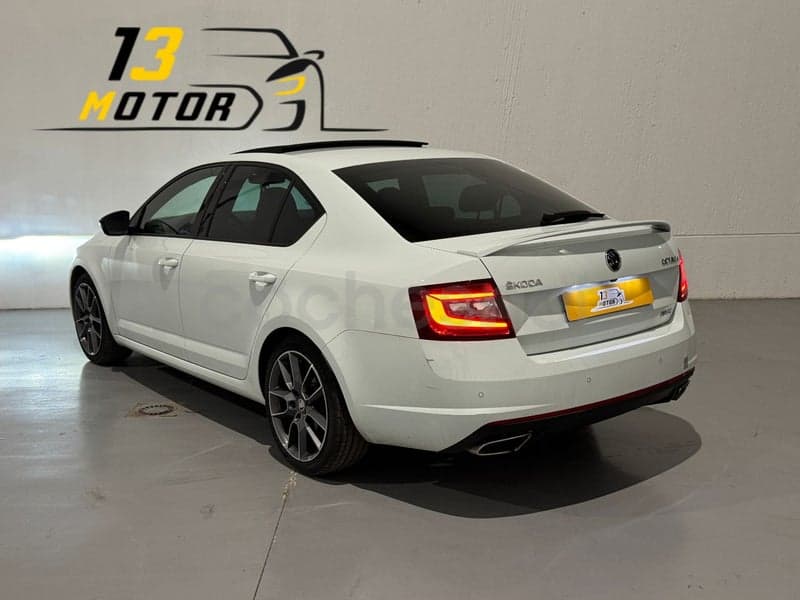SKODA Octavia — foto 4