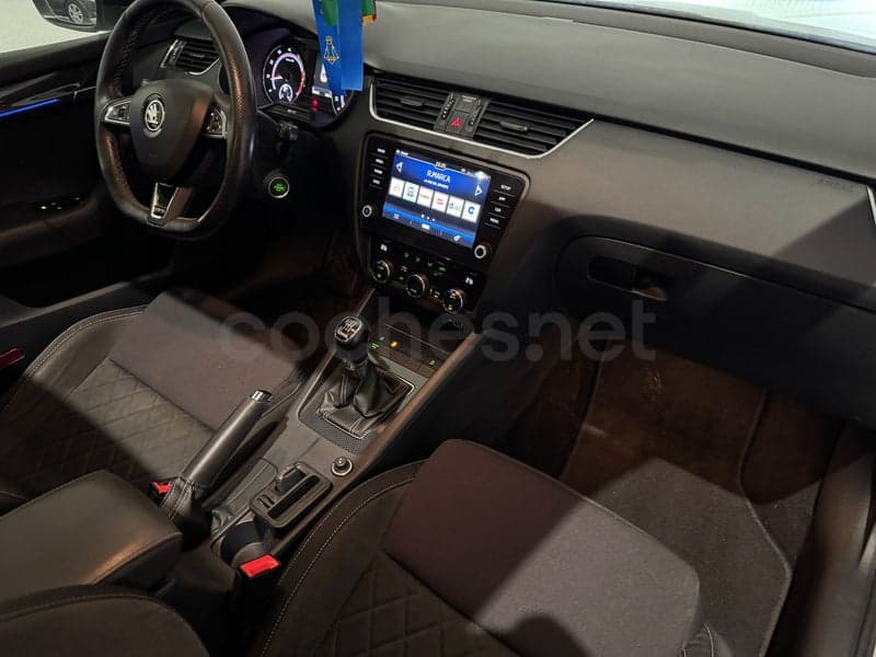 SKODA Octavia — foto 7