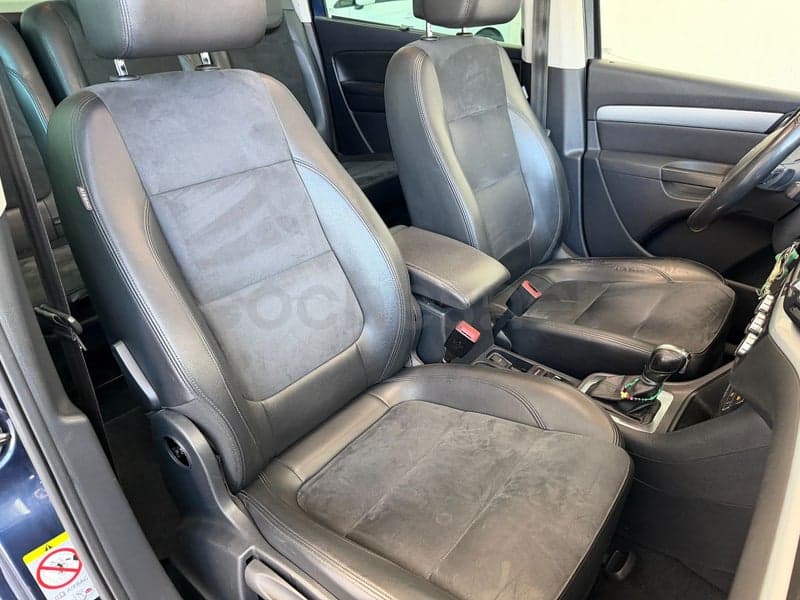 VOLKSWAGEN Sharan — foto 17