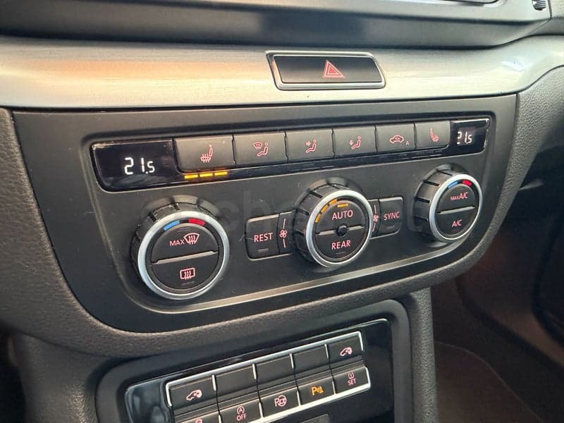 VOLKSWAGEN Sharan — foto 22