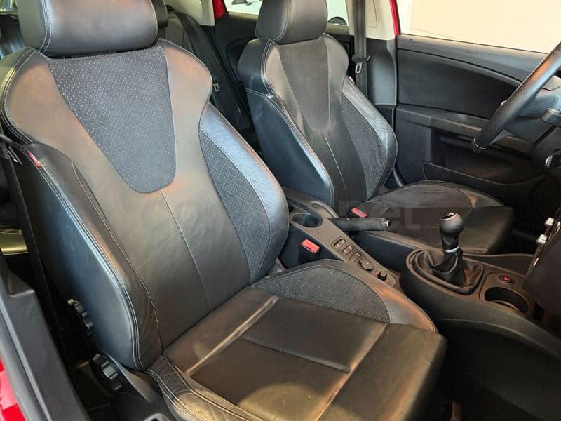 SEAT León — foto 21