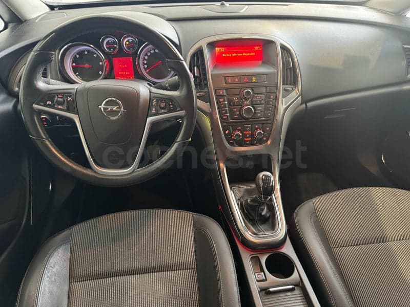 OPEL Astra — foto 4