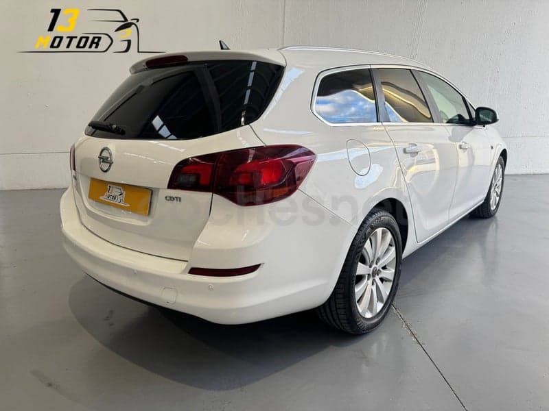 OPEL Astra — foto 8