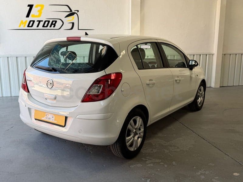 OPEL Corsa — foto 2